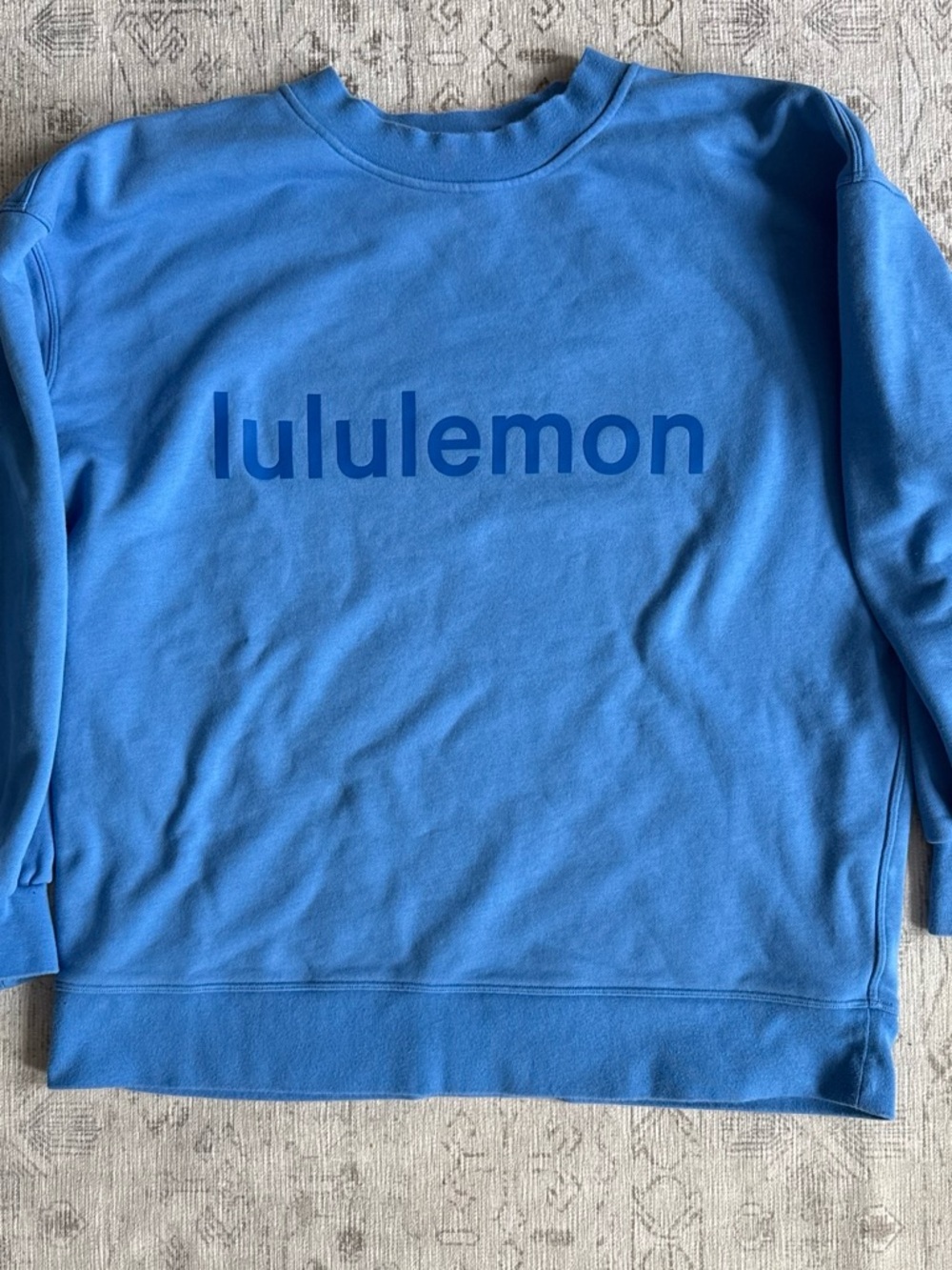 Lululemon Women’s oversized Crewneck Sweatshirt - Bright Blue
